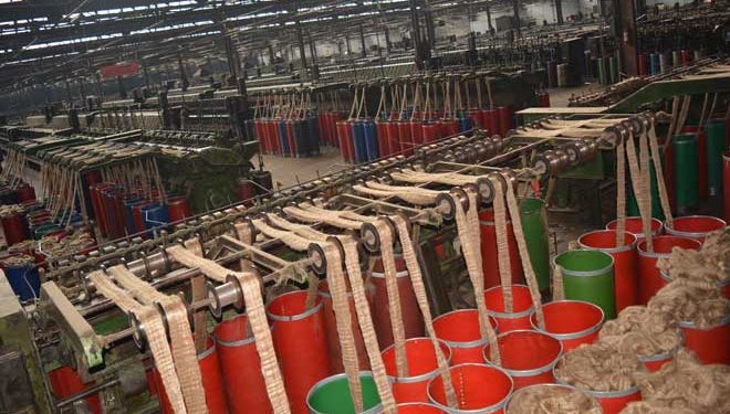 একের পর এক জুটমিল বন্ধ হচ্ছে