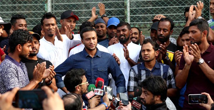 ক্রিকেটে বাংলাদেশ ২০১৯:  ক্রিকেটারদের ধর্মঘট এবং সাকিব আল হাসানের উপর নিষেধাজ্ঞা।