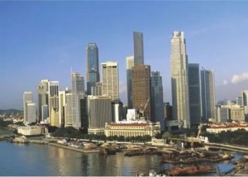 সরকার কেন এখনই ব্যবস্থা নিতে আগ্রহী হচ্ছে না?